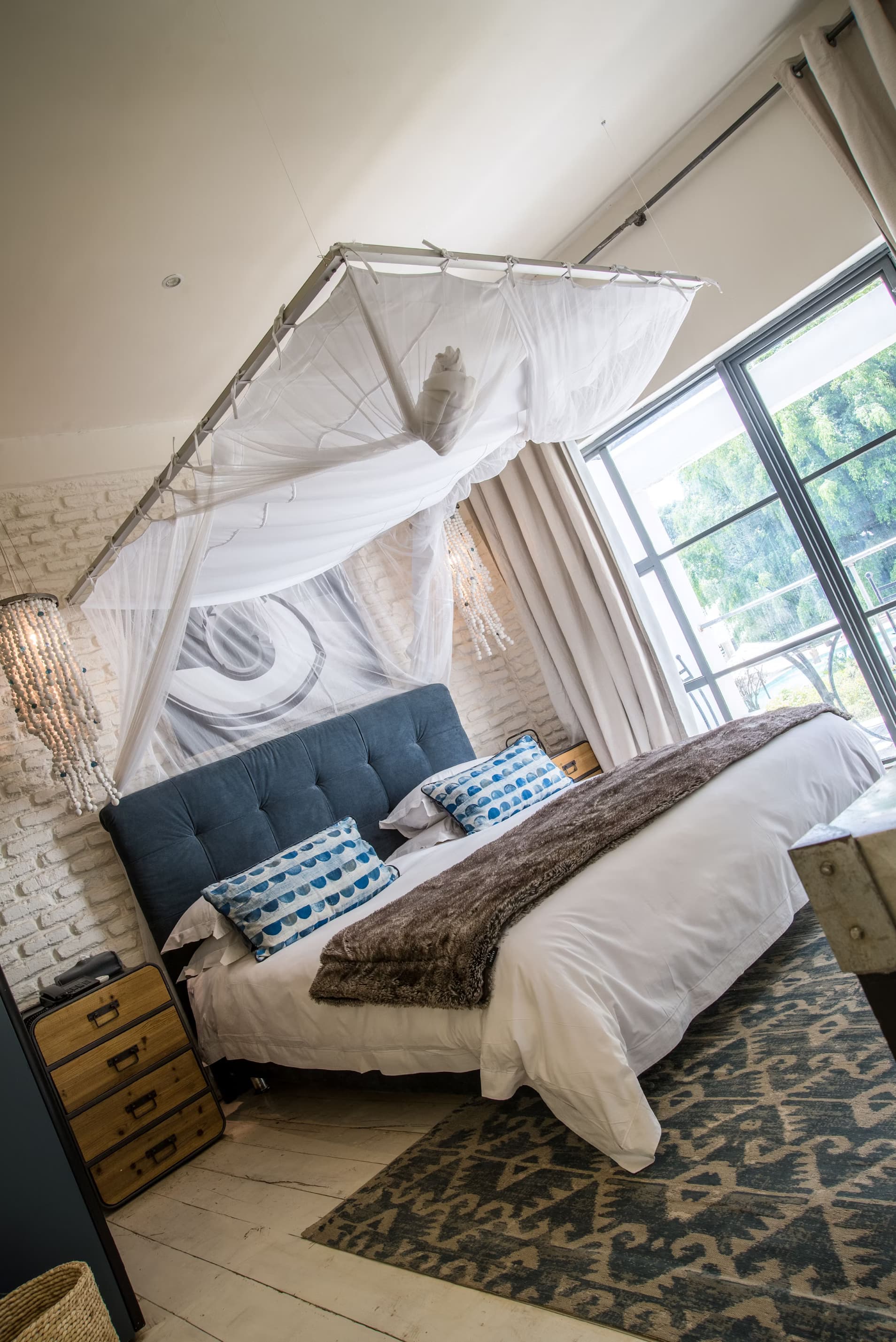 Room thumbnail